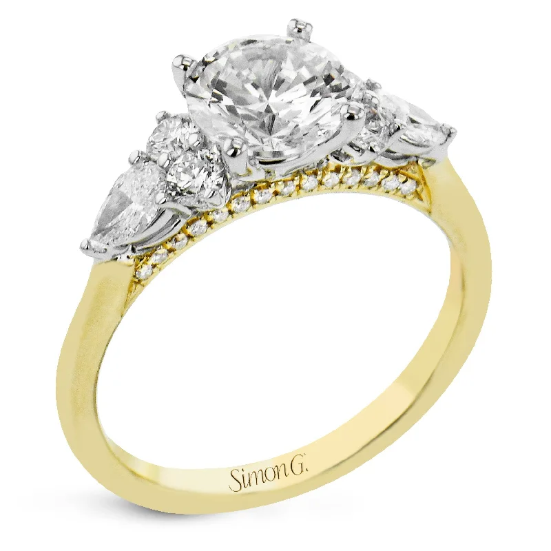 platinum wedding rings for men with custom designs-Round-Cut Three-Stone Engagement Ring In 18k Gold With Diamonds