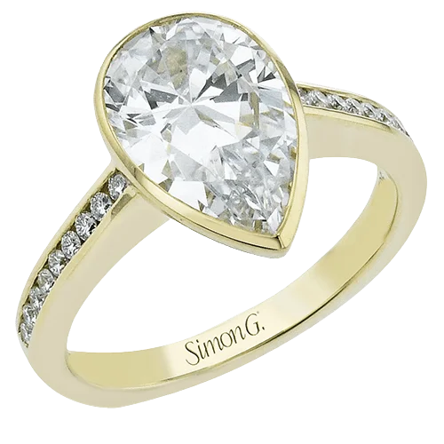 men’s wedding rings with engraved details and gemstones-Pear-cut Engagement Ring in 18k Gold with Diamonds