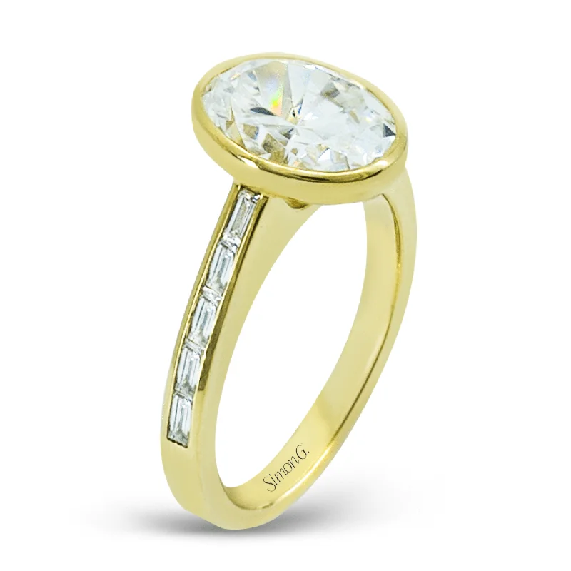 custom wedding rings with gemstone and diamond combinations-Oval-cut Engagement Ring in 18k Gold with Diamonds