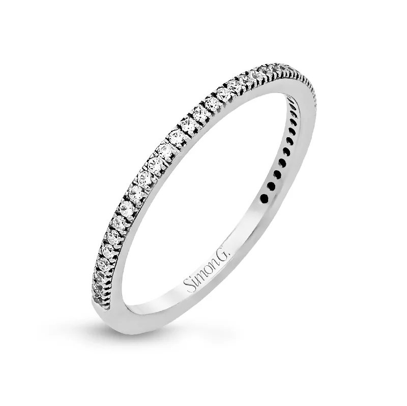 women’s wedding bands with delicate diamond pave-Wedding Band in 18k Gold with Diamonds