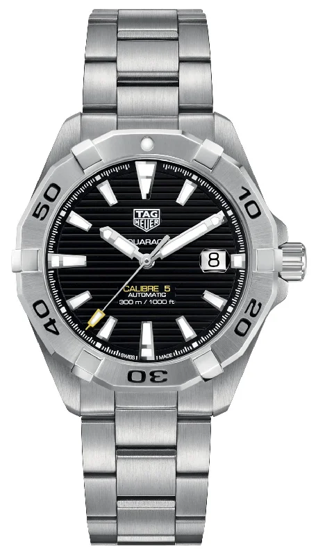 vintage watches with mechanical movement and classic design-TAG Heuer Aquaracer Automatic Stainless Steel Black Dial Date Divers Mens Watch WBD2110.BA0928